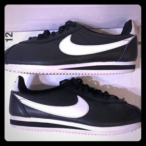 Nike Cortez women size 8